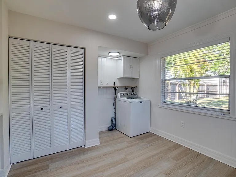 4325 82nd St W — Photo 24