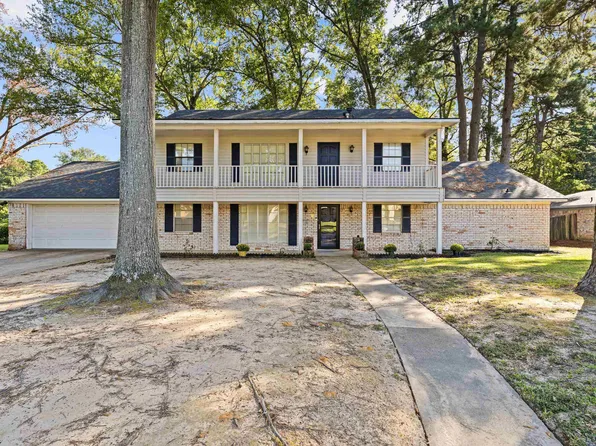 702 Loraine Ct, Longview, TX 75604