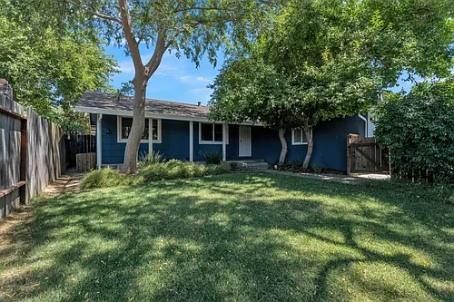 2725 Loyola Dr Photo 1