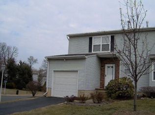 2 Brookview Cir, Jamesburg, NJ 08831