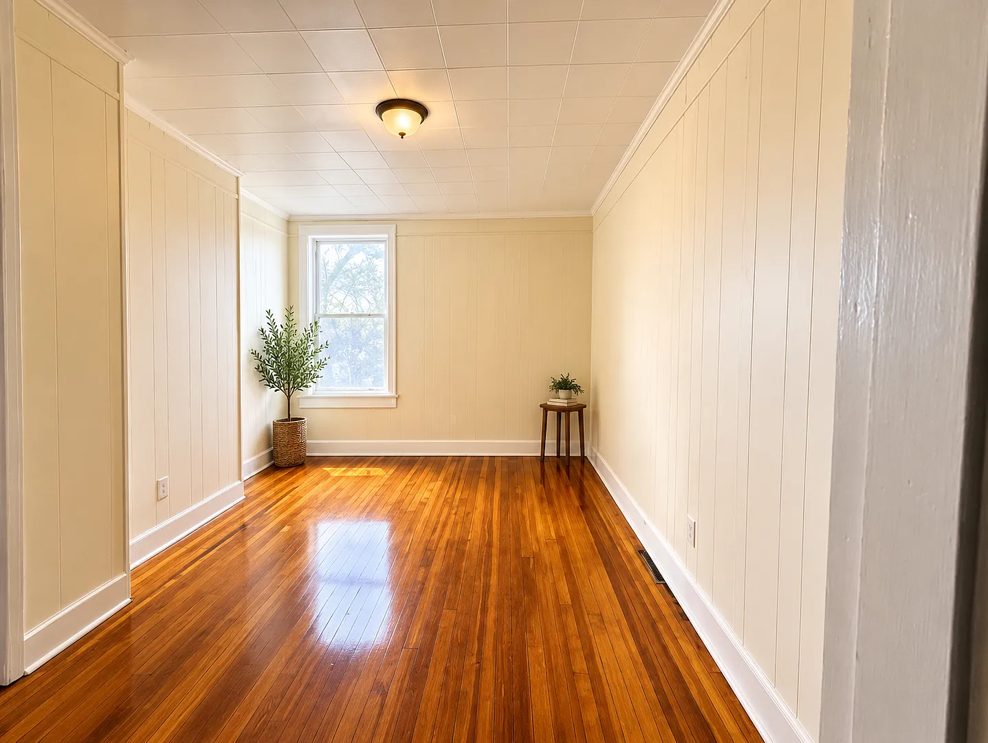 2406 Wurzell Avenue — Photo 4