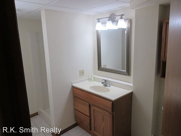 5th image of 62 S Lexington Dr
