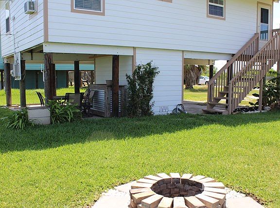 5th image of 471 W Club Oak Ln