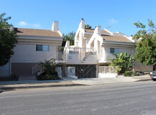 16050 Hart St, Van Nuys, CA 91406