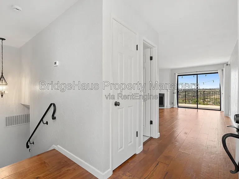 6531 Corte Valdez — Photo 4