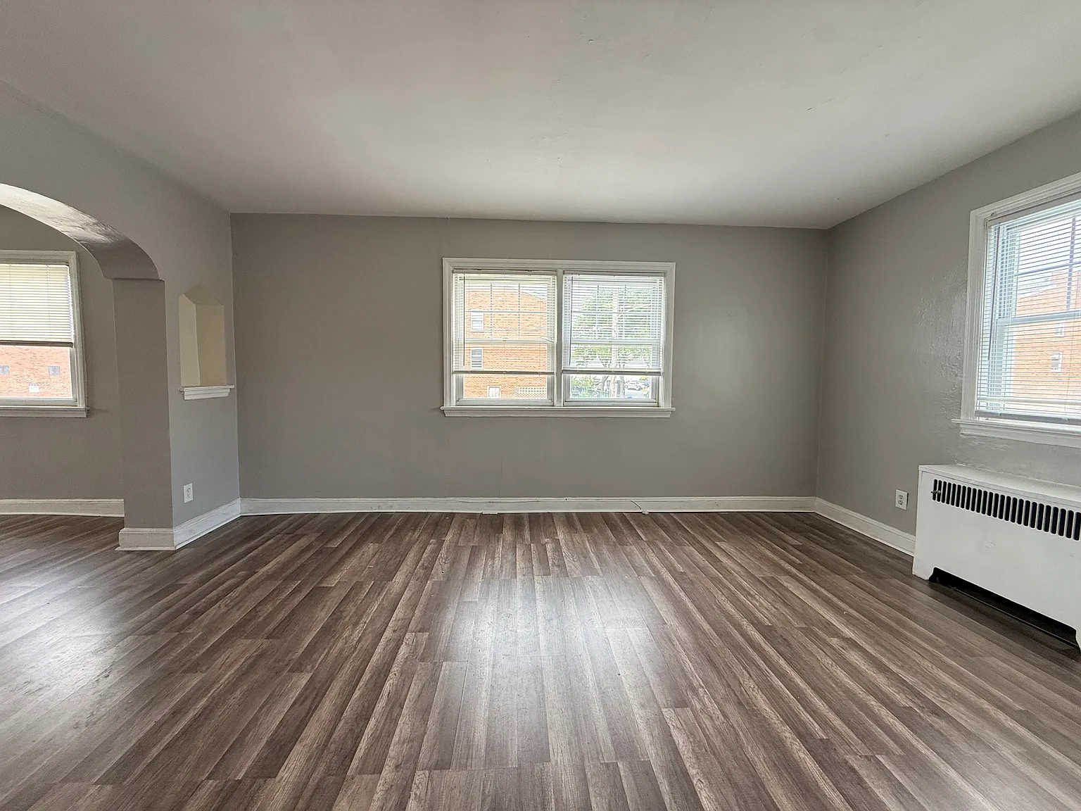 2900 Brighton St — Photo 4