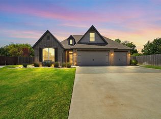 1216 S 71st St, Broken Arrow, OK 74014