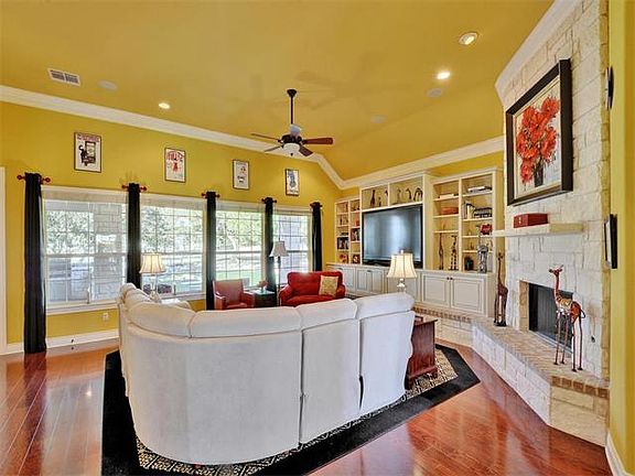 5th image of 209 Canyon Vista Ln