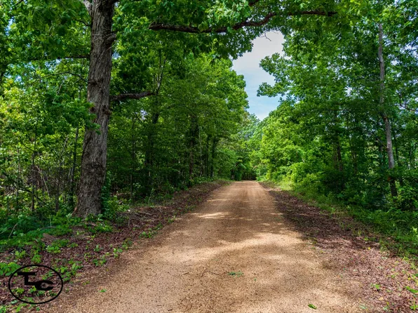 2424 Grooms Rd #12, Henderson, TN 38340