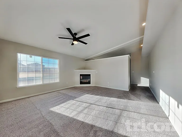 17700 Smoketree Ct — Photo 3