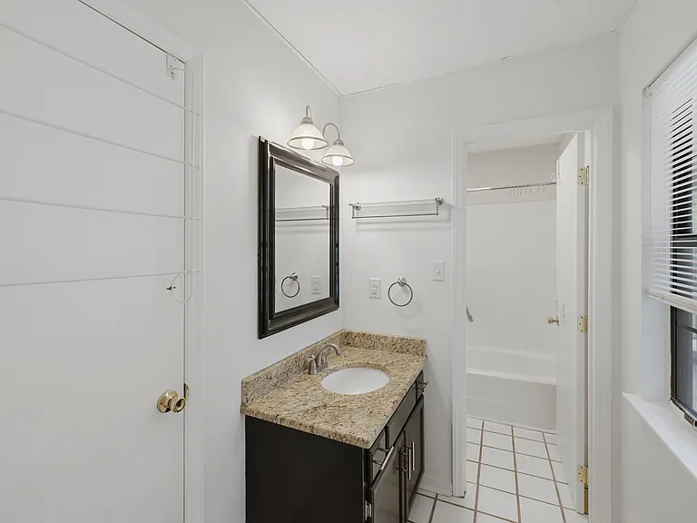 817 Wyldewood Rd — Photo 16