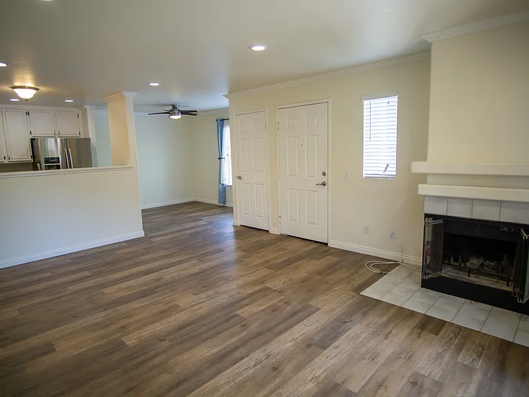 2042 Coolidge St — Photo 6