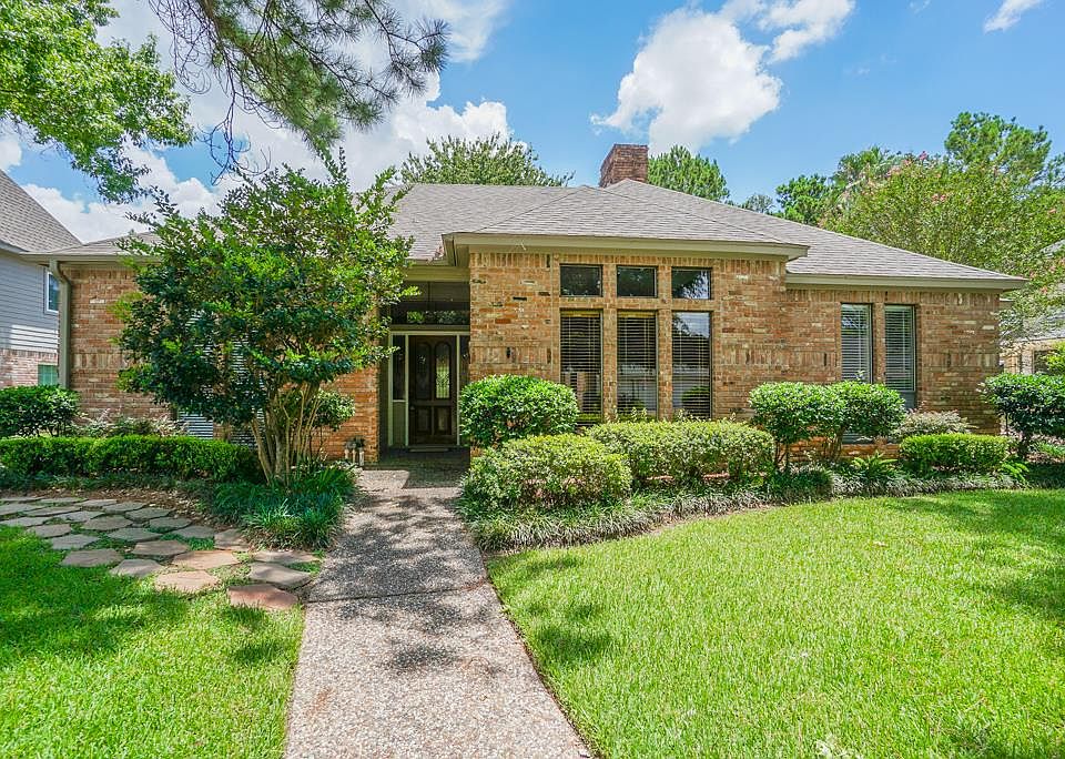 1st image of 7710 River Garden Dr
