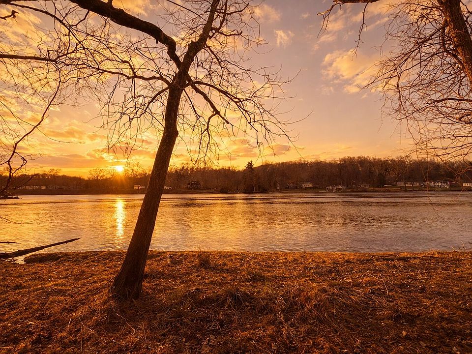 1st image of E River Rd