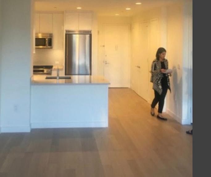 2nd image of 3 E 31st St