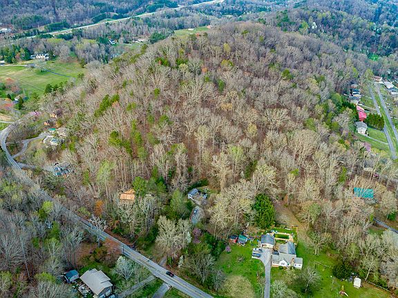 3rd image of 409 Browntown Rd