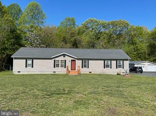665 Prospect Hill Rd, Montross, VA 22520