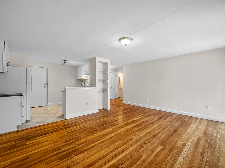 333 Main Street — Photo 5