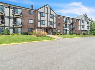 159 Bittersweet Ln APT 119, Randolph, MA 02368