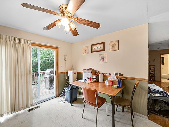 4th image of 5826 Edward Dr