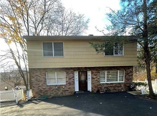 11 Rockledge Rd, N White Plains, NY 10603