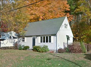10 Wayne Ct, Holyoke, MA 01040