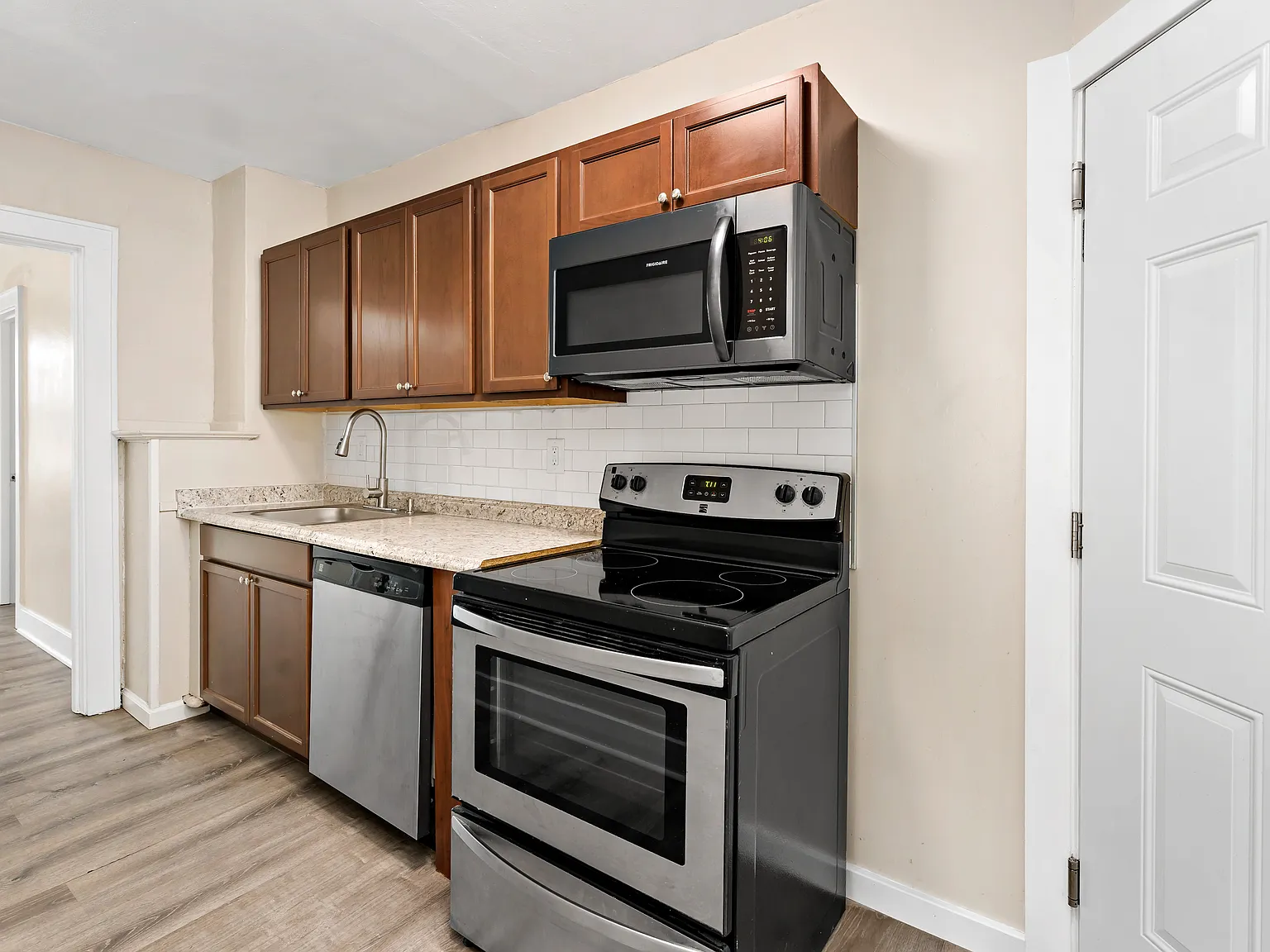 401 Arch St Apartments LLC — Photo 4