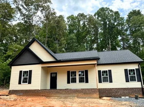 377 Gregory Ct, Asheboro, NC 27205
