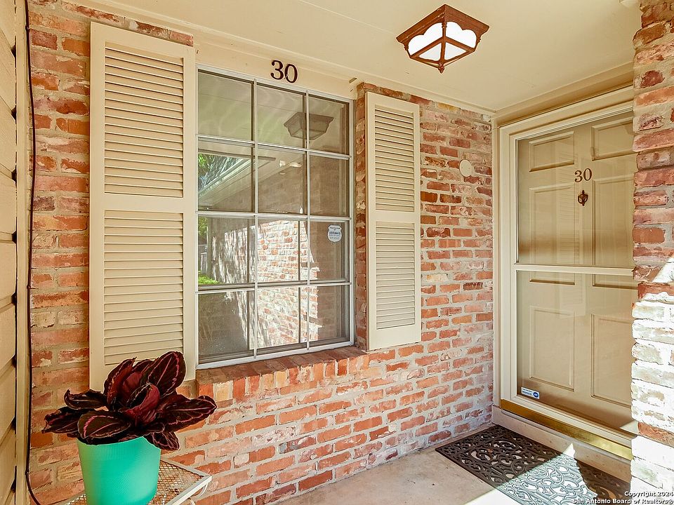 1st image of 122 E TERRA ALTA DR #30