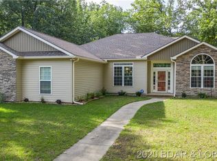 80 Glen Eagle Ct, Sunrise Beach, MO 65079
