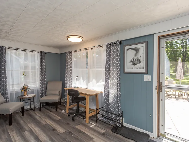 4243 Beverly Dr — Photo 24
