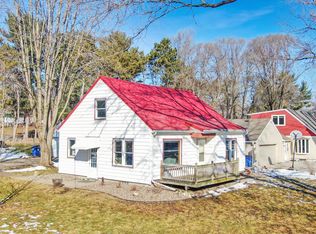 560 Court Rd, Onalaska, WI 54650