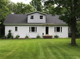 8797 Whitelaw Rd, Canastota, NY 13032