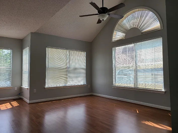 15619 Easthaven Ct — Photo 18