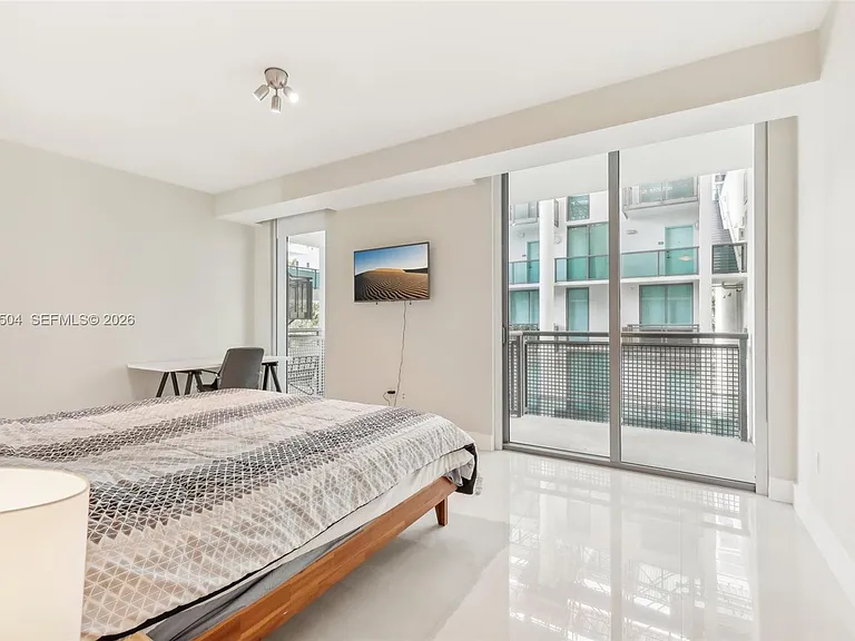 6000 Collins Ave #306 — Photo 23