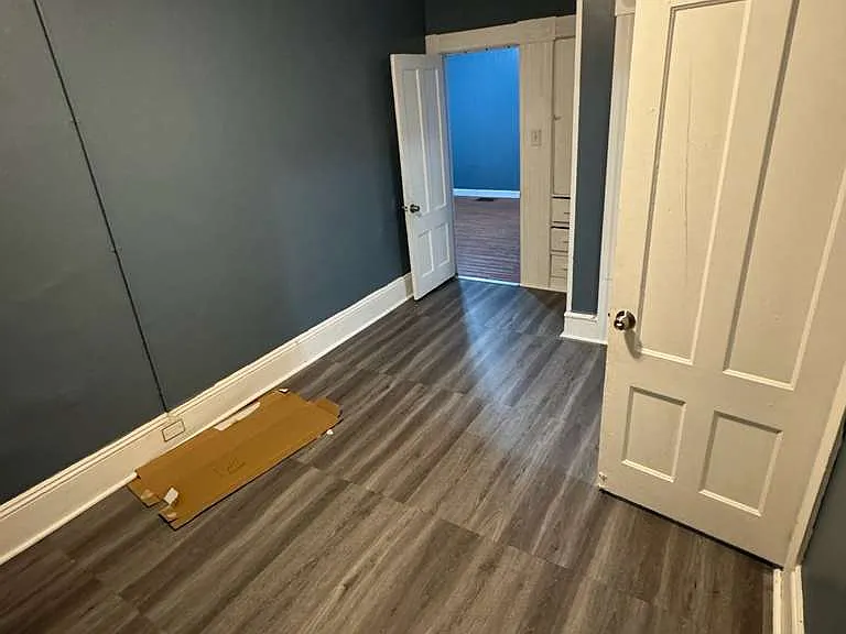 440 Laurel St — Photo 12