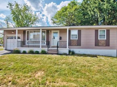 72 Hunt St, Dallas, PA, 18612