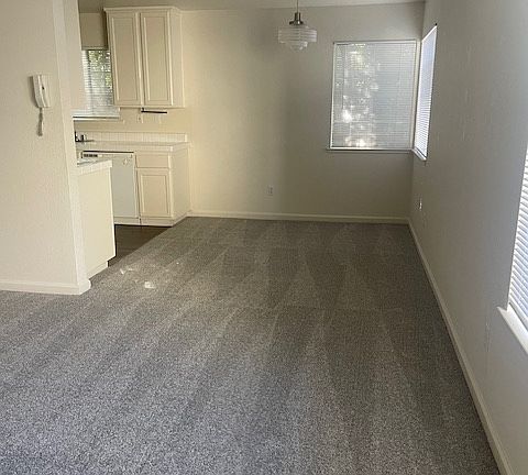 2nd image of 1414 17th St APT 34