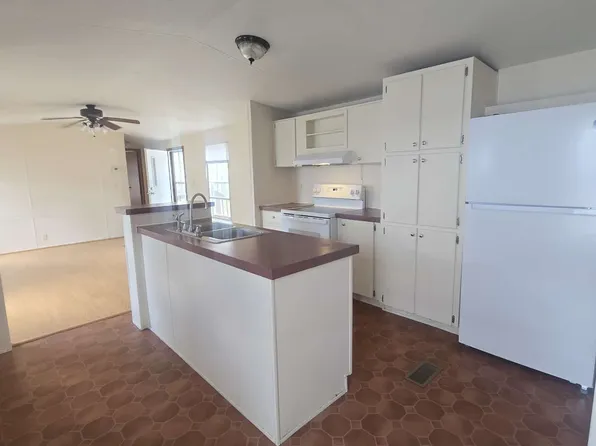 25 Doc Weaver Dr, Asheville, NC 28806