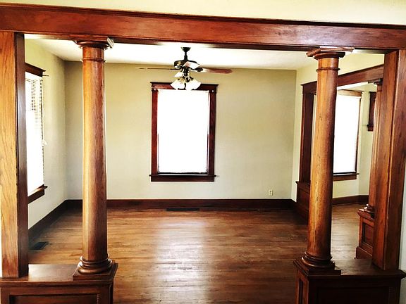 4th image of 2815 Renick St