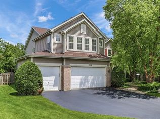 2190 Avalon Dr, Buffalo Grove, IL