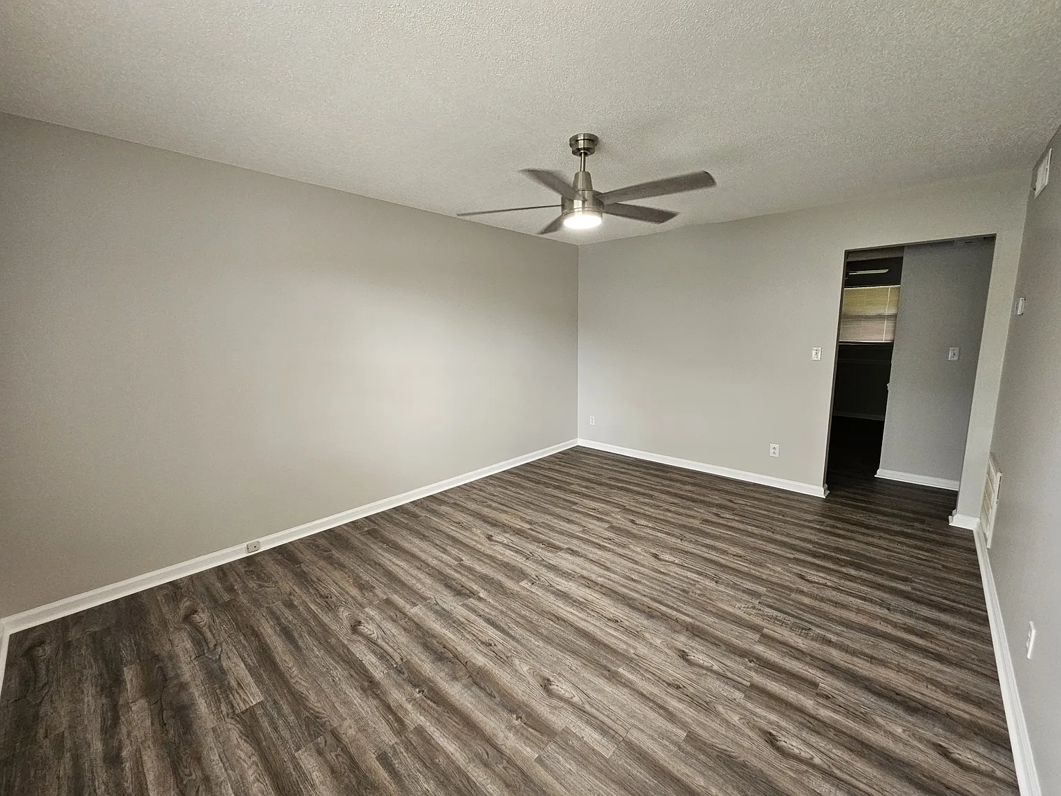 813 Gadd Road - B — Photo 4