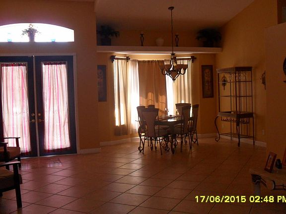 5th image of 799 SW Hibiscus St