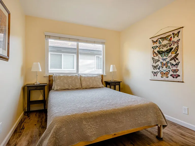 271 Sharp Cir #4 — Photo 12