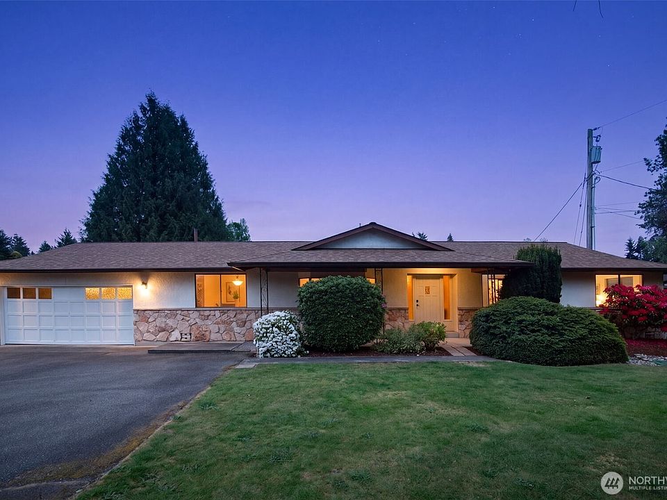 1st image of 20229 24th Avenue W