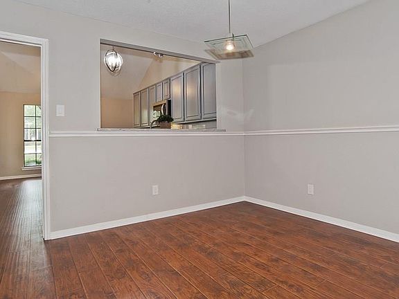 5th image of 3425 Knob Oak Dr