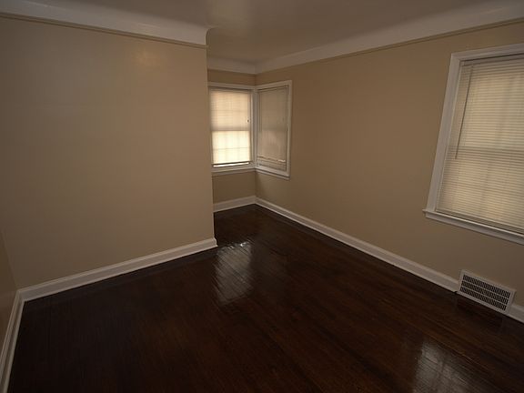 5th image of 16777 Gilchrist St