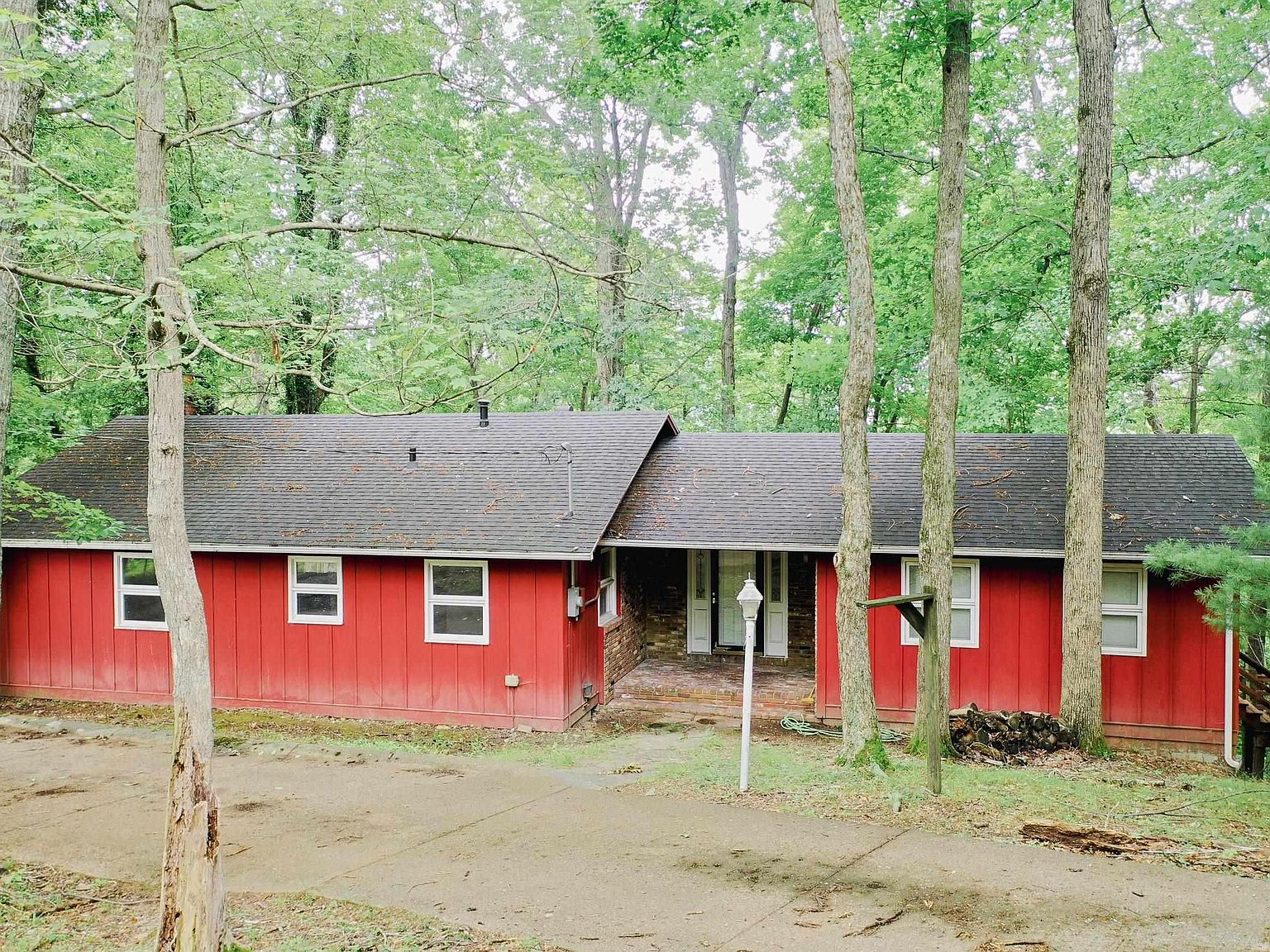 1559 Indian Hills Trl, Eddyville, KY 42038 Zillow