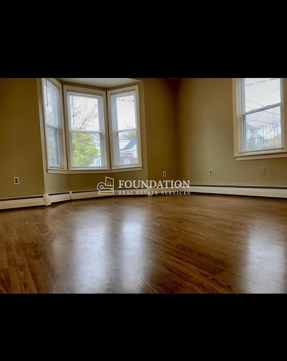 41 Gillooly Rd — Photo 2