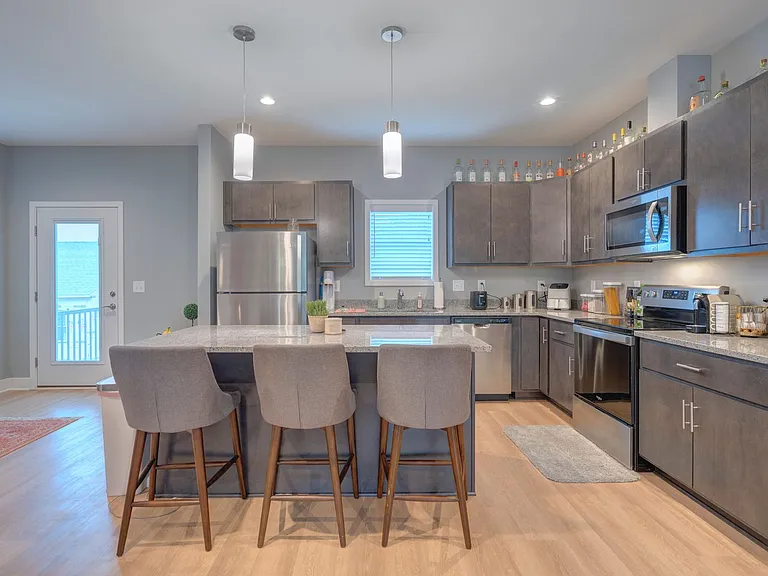1741 Staniel Dr — Photo 15